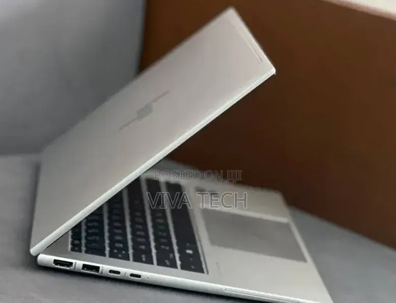 New Laptop HP EliteBook 840 G10 16GB Intel Core i7 SSD 512GB