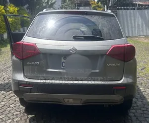 Suzuki Grand Vitara 2021 Gray