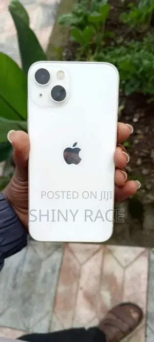 Apple iPhone 13 256 GB White