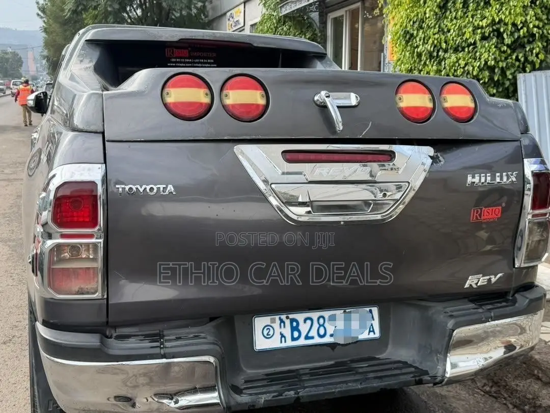 Toyota Hilux 2017 Black