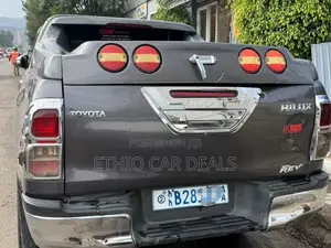 Toyota Hilux 2017 Black