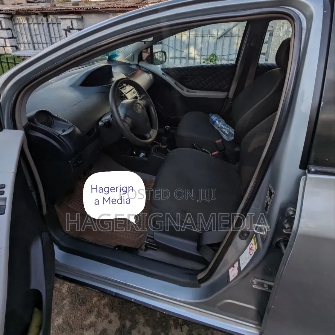 Toyota Yaris 2007 Silver