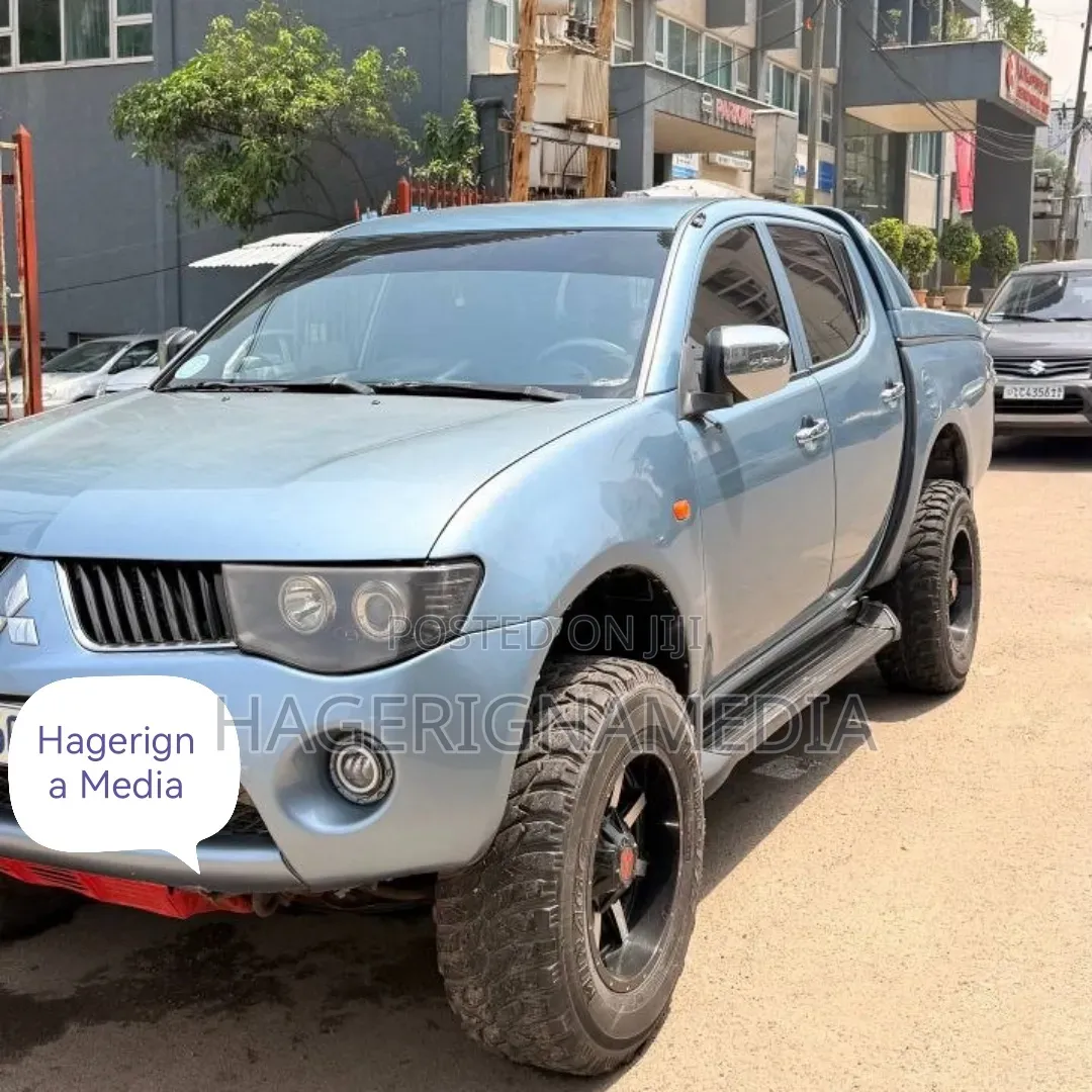 Mitsubishi L200 2008 Blue