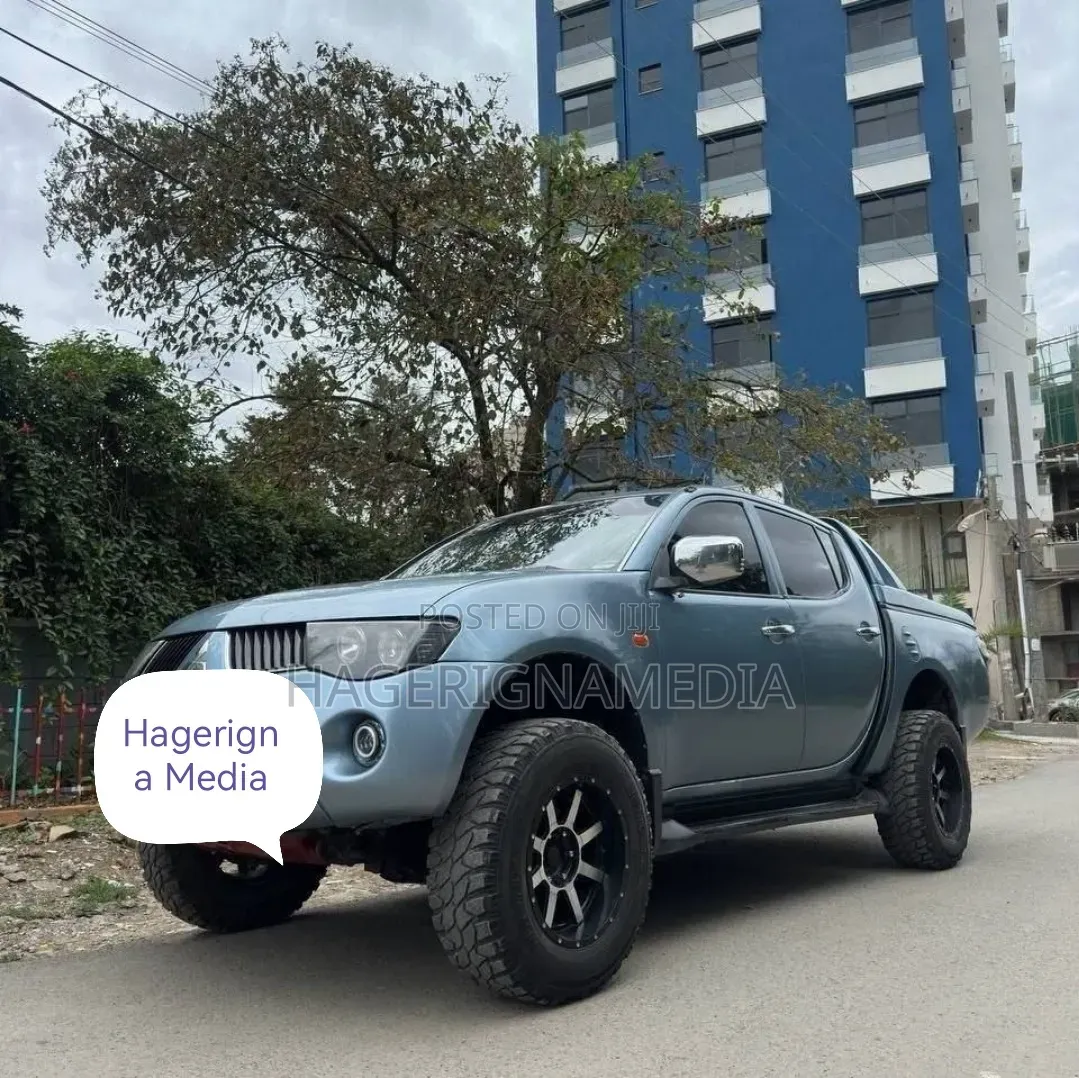 Mitsubishi L200 2008 Blue