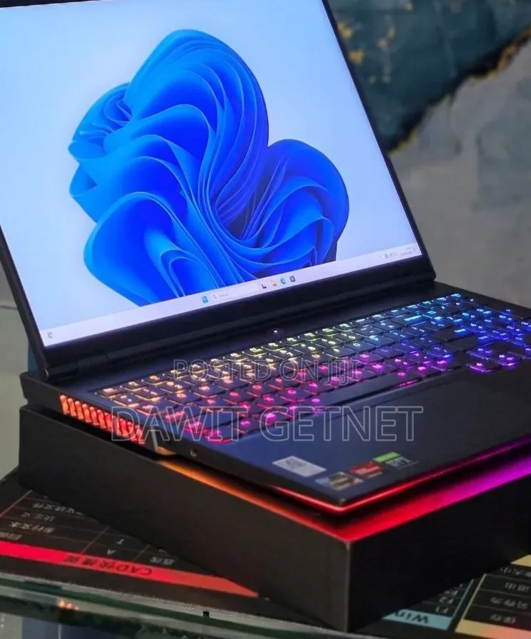 New Laptop Asus ROG Strix G15 32GB AMD Ryzen 9 SSD 1T