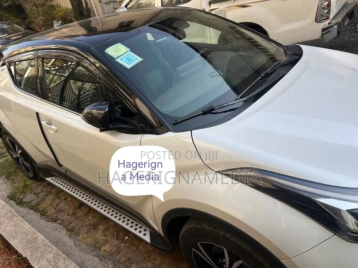 Toyota C-HR 2022 White