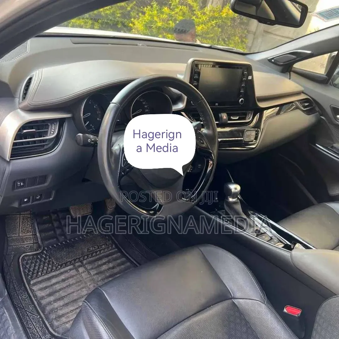 Toyota C-HR 2022 White
