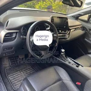 Toyota C-HR 2022 White