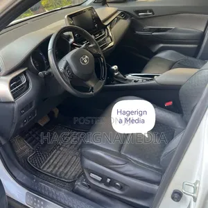 Toyota C-HR 2022 White