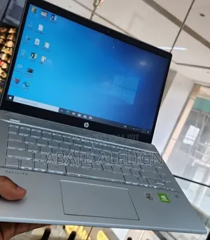 New Laptop HP Pavilion 14 16GB Intel Core i7 SSD 512GB