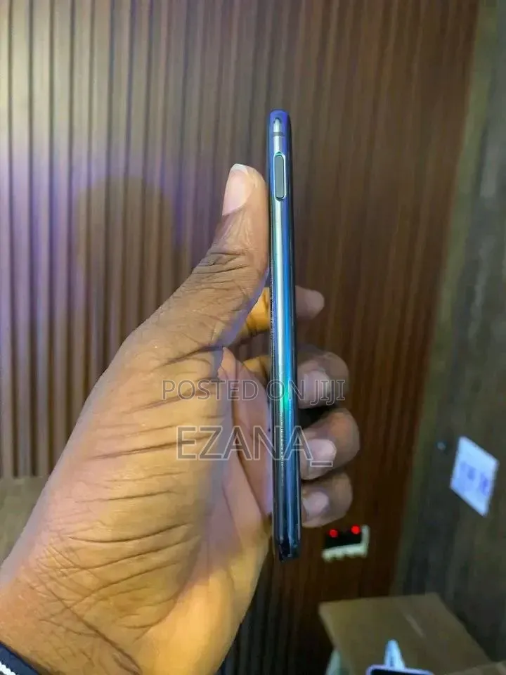 Samsung Galaxy S10e 128 GB Silver