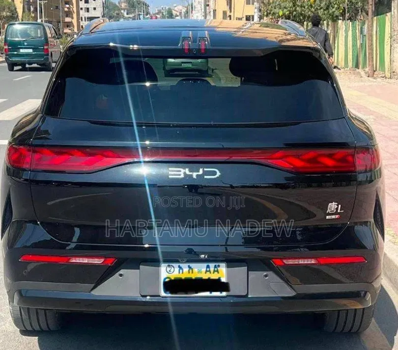 BYD Tang DM-i 2025 Black