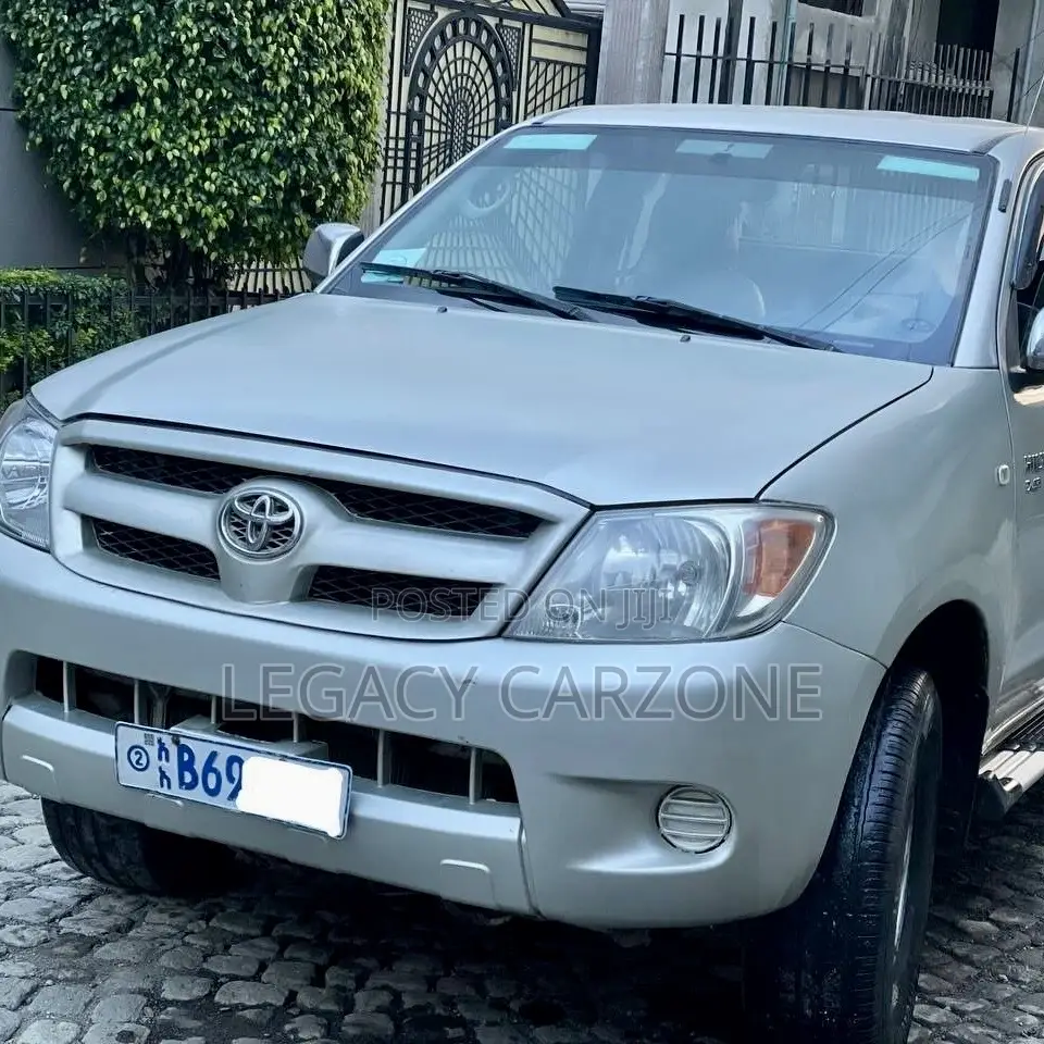 Toyota Hilux 2006 Silver