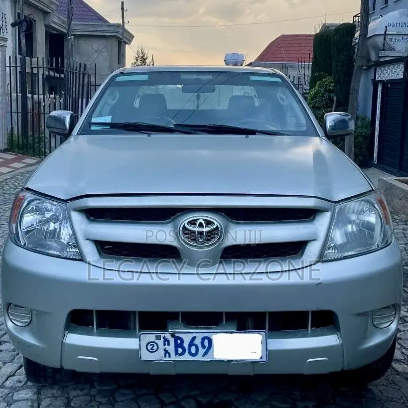 Toyota Hilux 2006 Silver