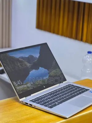 New Laptop HP EliteBook 830 G8 16GB Intel Core i5 SSD 512GB