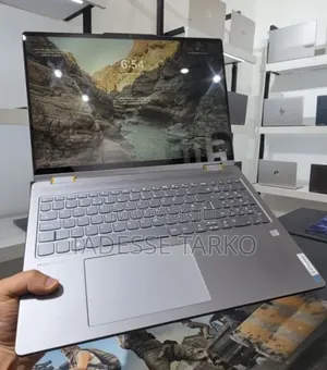 New Laptop Lenovo 16GB AMD Ryzen 7 SSD 512GB