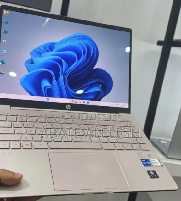 New Laptop HP Pavilion 14 16GB Intel Core i7 SSD 512GB