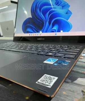 New Laptop Asus Zenbook 14 16GB Intel Core i7 SSD 512GB