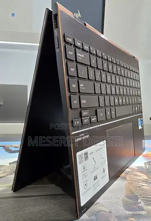 New Laptop Asus Zenbook 14 16GB Intel Core i7 SSD 512GB