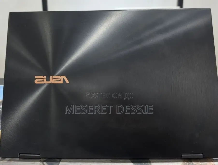 New Laptop Asus Zenbook 14 16GB Intel Core i7 SSD 512GB