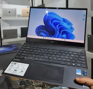 New Laptop Asus Zenbook 14 16GB Intel Core i7 SSD 512GB