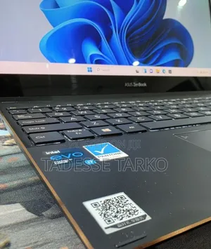 New Laptop Asus Zenbook 13 OLED 16GB Intel Core i7 SSD 512GB
