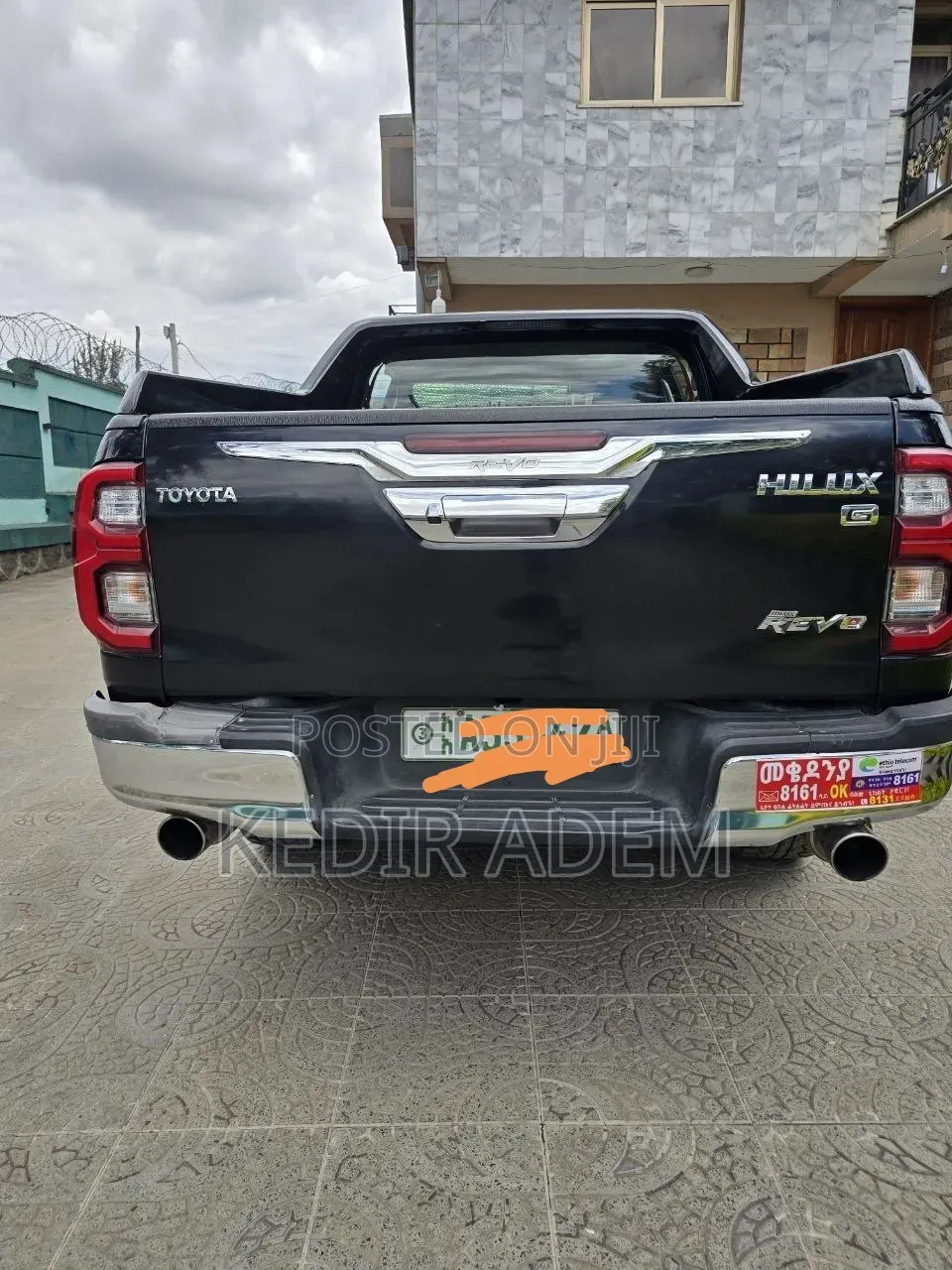 Toyota Hilux 2016 Black