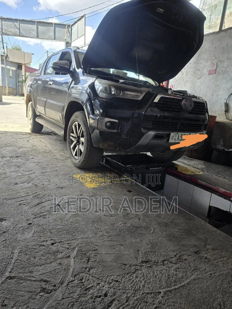 Toyota Hilux 2016 Black