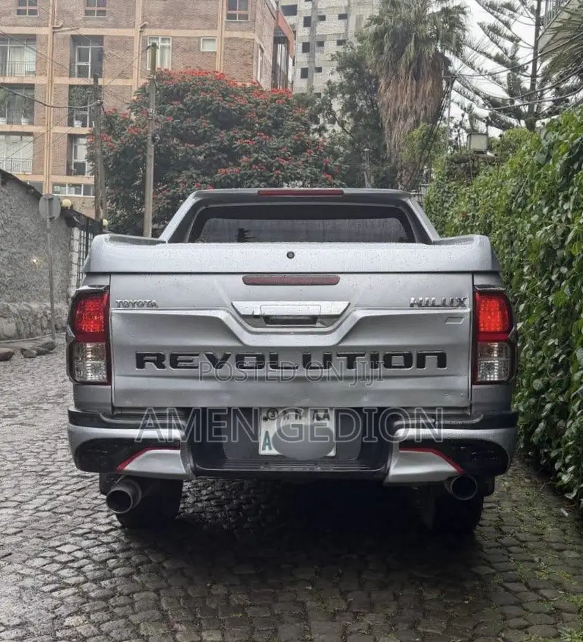 Toyota Hilux 2017 Silver