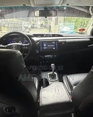 Toyota Hilux 2017 Silver