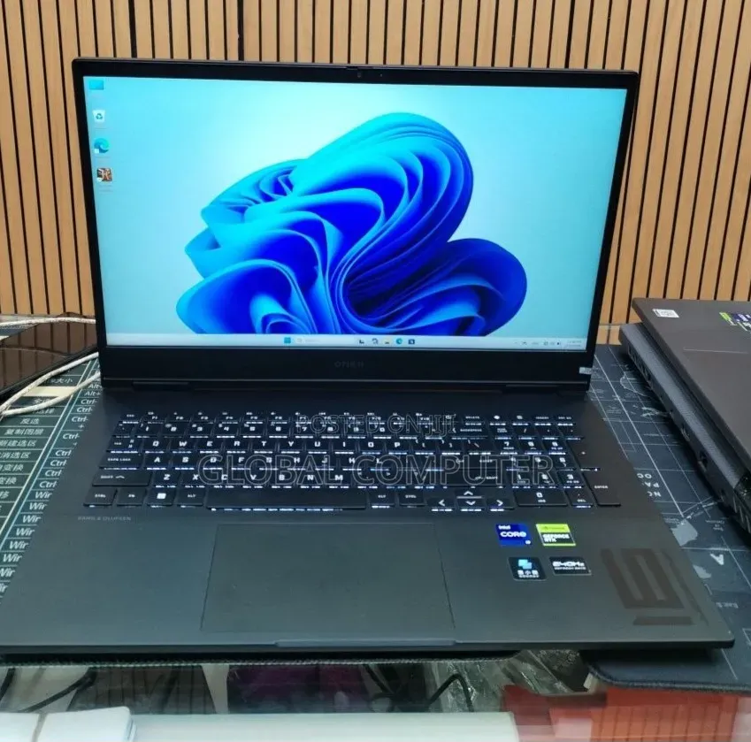 New Laptop HP Omen 16 16GB Intel Core i9 SSD 1T