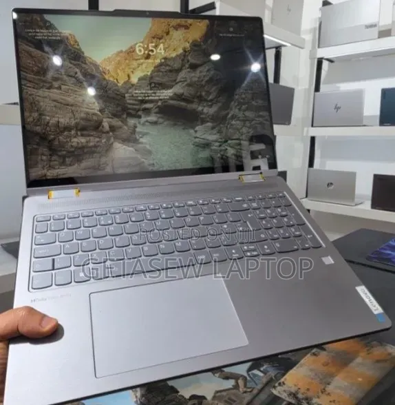 New Laptop Lenovo ThinkPad X390 Yoga 16GB AMD Ryzen 7 SSD 512GB