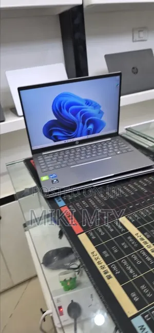 New Laptop HP Pavilion 14 16GB Intel Core i5 SSD 512GB