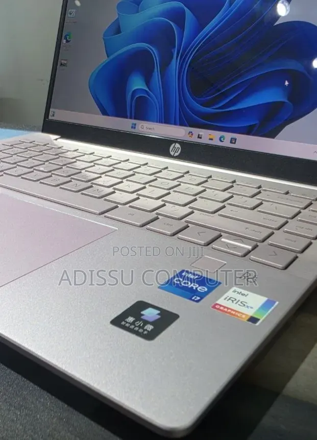 New Laptop HP Pavilion 14 16GB Intel Core i7 SSD 512GB