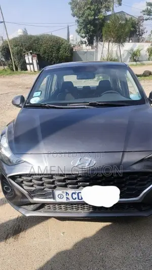 Hyundai I10 2022 Gray