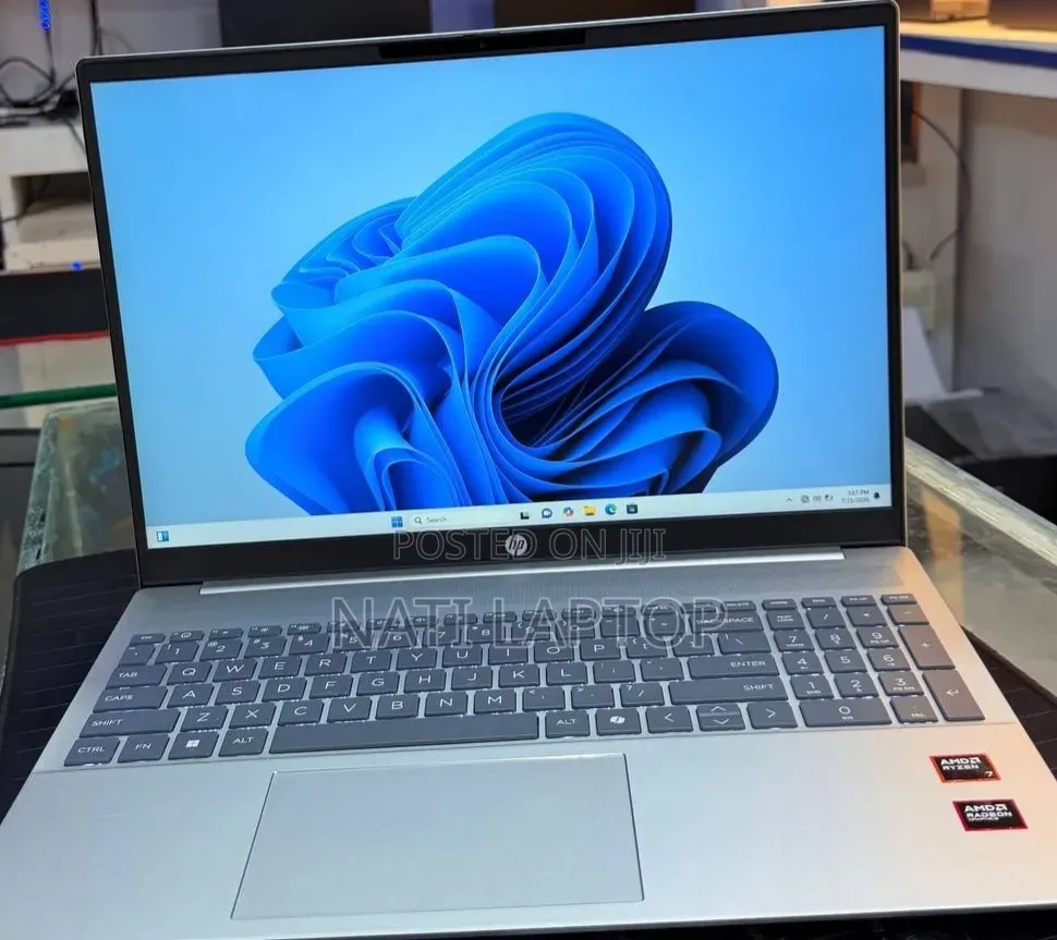 New Laptop HP Pavilion 15 16GB AMD Ryzen 7 SSD 1T