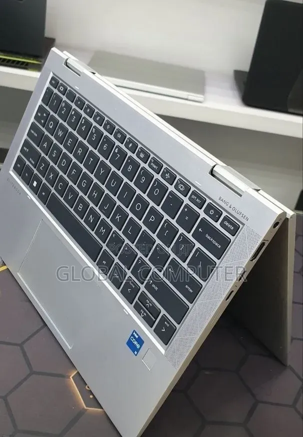 New Laptop HP EliteBook X360 1030 16GB Intel Core i7 SSD 512GB