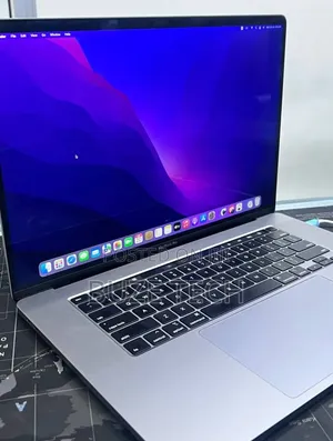 New Laptop Apple MacBook Pro 2019 32GB Intel Core i9 SSD 512GB