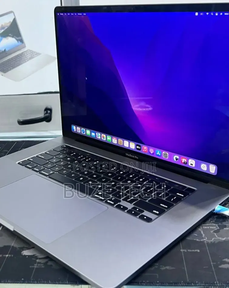New Laptop Apple MacBook Pro 2019 32GB Intel Core i9 SSD 512GB