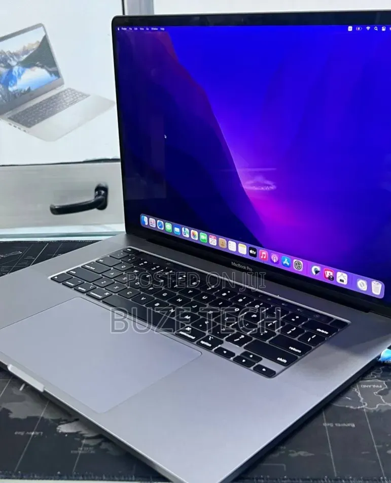 New Laptop Apple MacBook Pro 2019 32GB Intel Core i9 SSD 512GB
