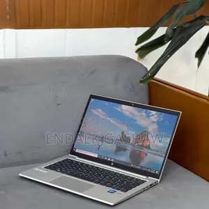 New Laptop HP EliteBook 830 G8 16GB Intel Core i5 SSD 512GB