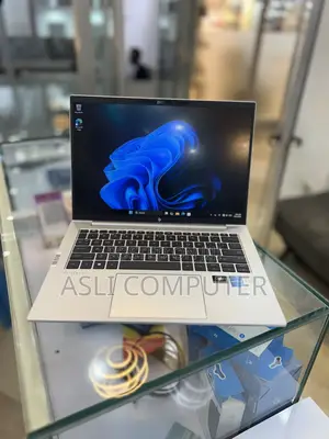 New Laptop HP EliteBook 840 G9 16GB Intel Core i5 SSD 512GB