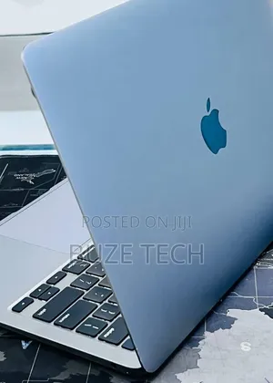 New Laptop Apple MacBook Air 2020 M1 16GB Apple M1 SSD 256GB