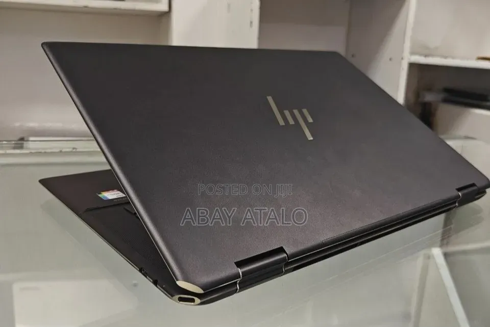 New Laptop HP EliteBook 1040 G8 16GB Intel Core i5 SSD 512GB