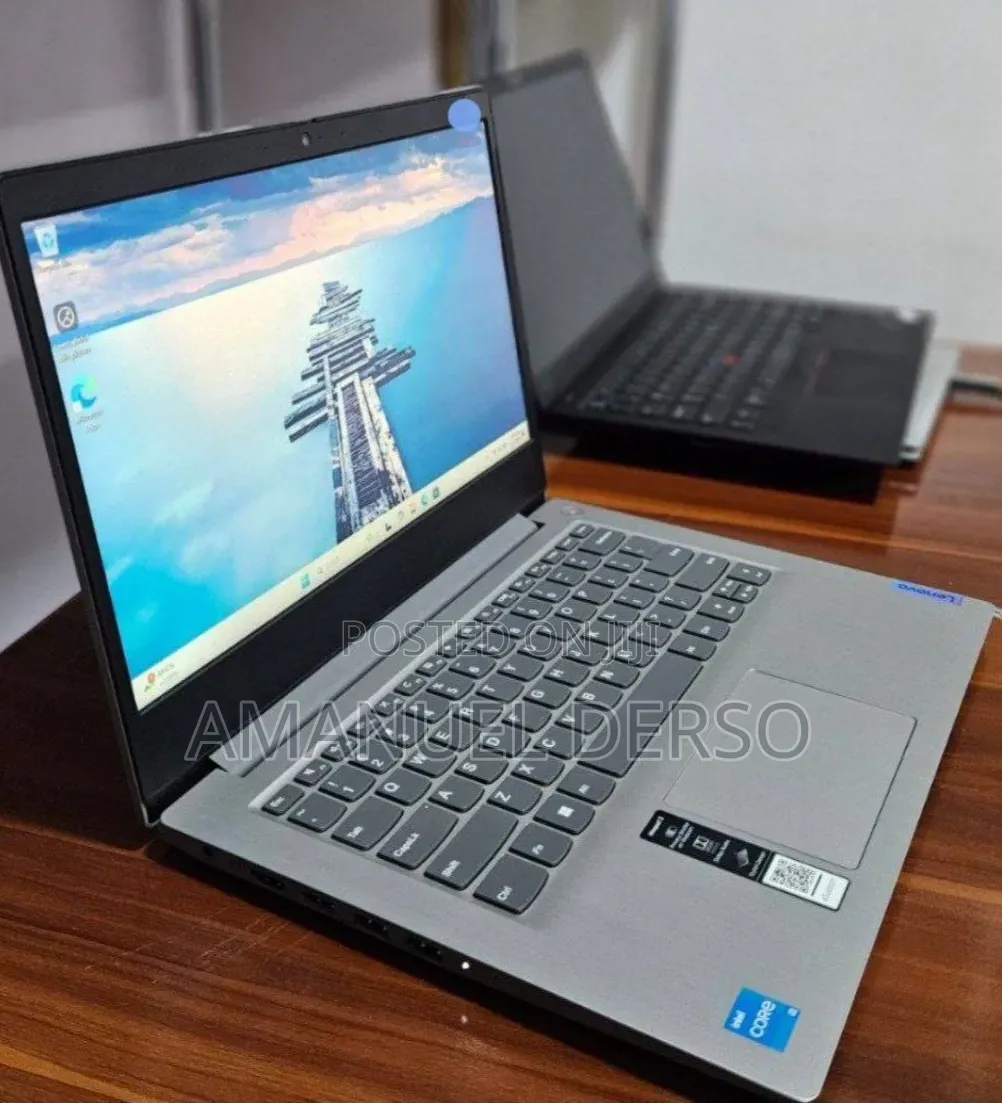 New Laptop Lenovo Legion 5 8GB Intel Core i3 SSD 256GB