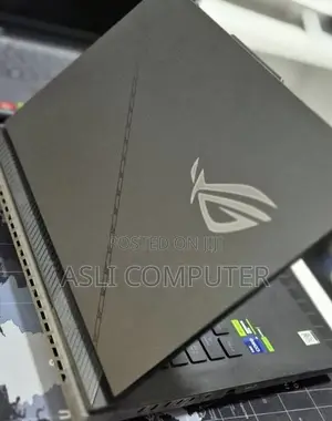New Laptop Asus ROG Strix G18 32GB Intel Core i9 SSD 2T