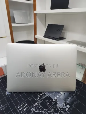 New Laptop Apple MacBook 16GB Intel Core i7 SSD 512GB