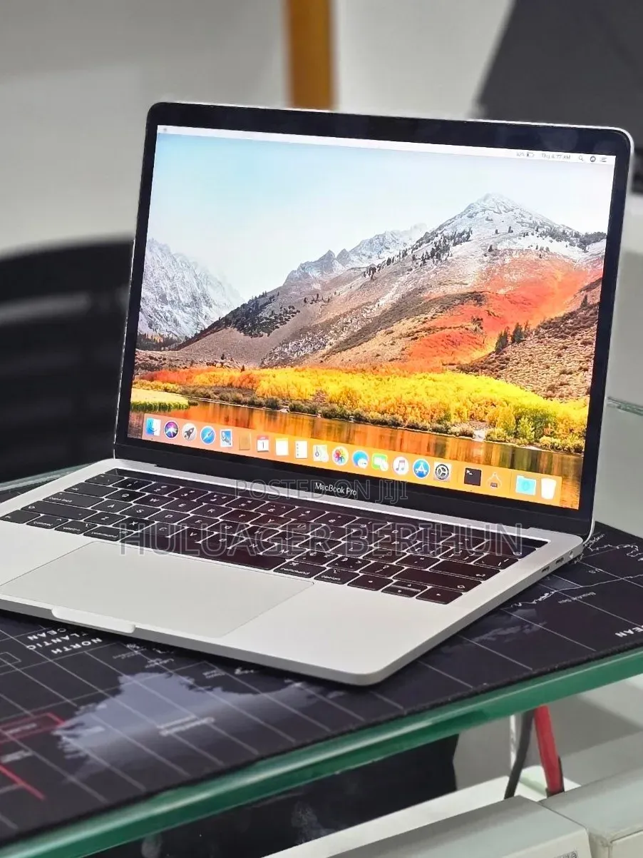New Laptop Apple MacBook Pro 2017 16GB Intel Core i7 SSD 512GB