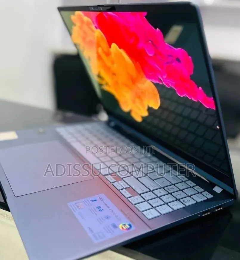 New Laptop Asus Vivobook 15 16GB Intel Core Ultra 7 SSD 512GB