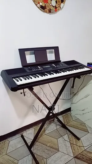 Yamaha E363 PSR